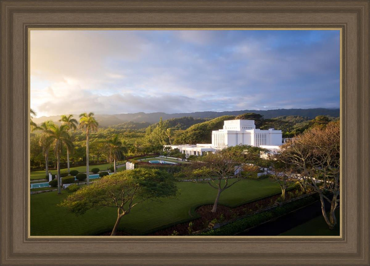 Laie Island Glow