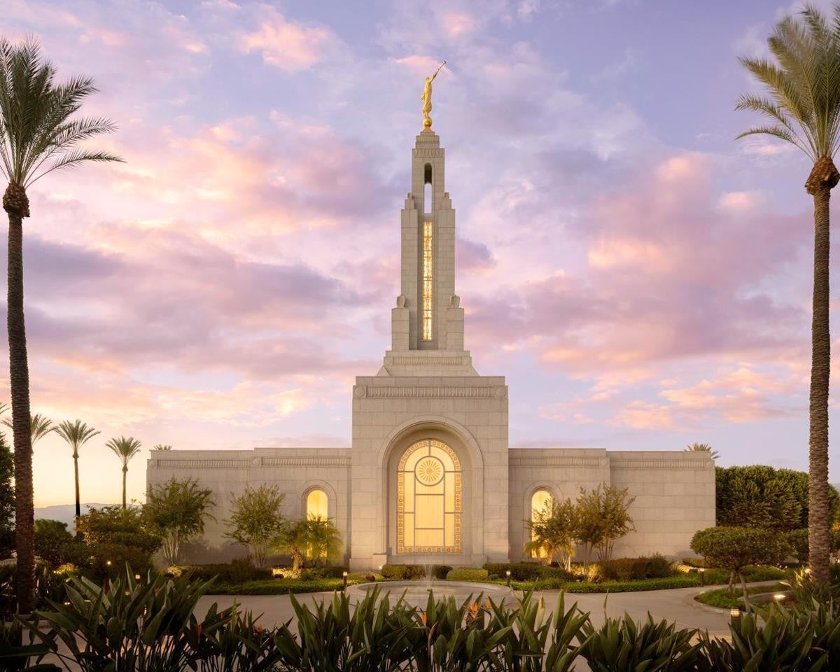 Redlands Temple Fountain Sunset Gallery Wrap