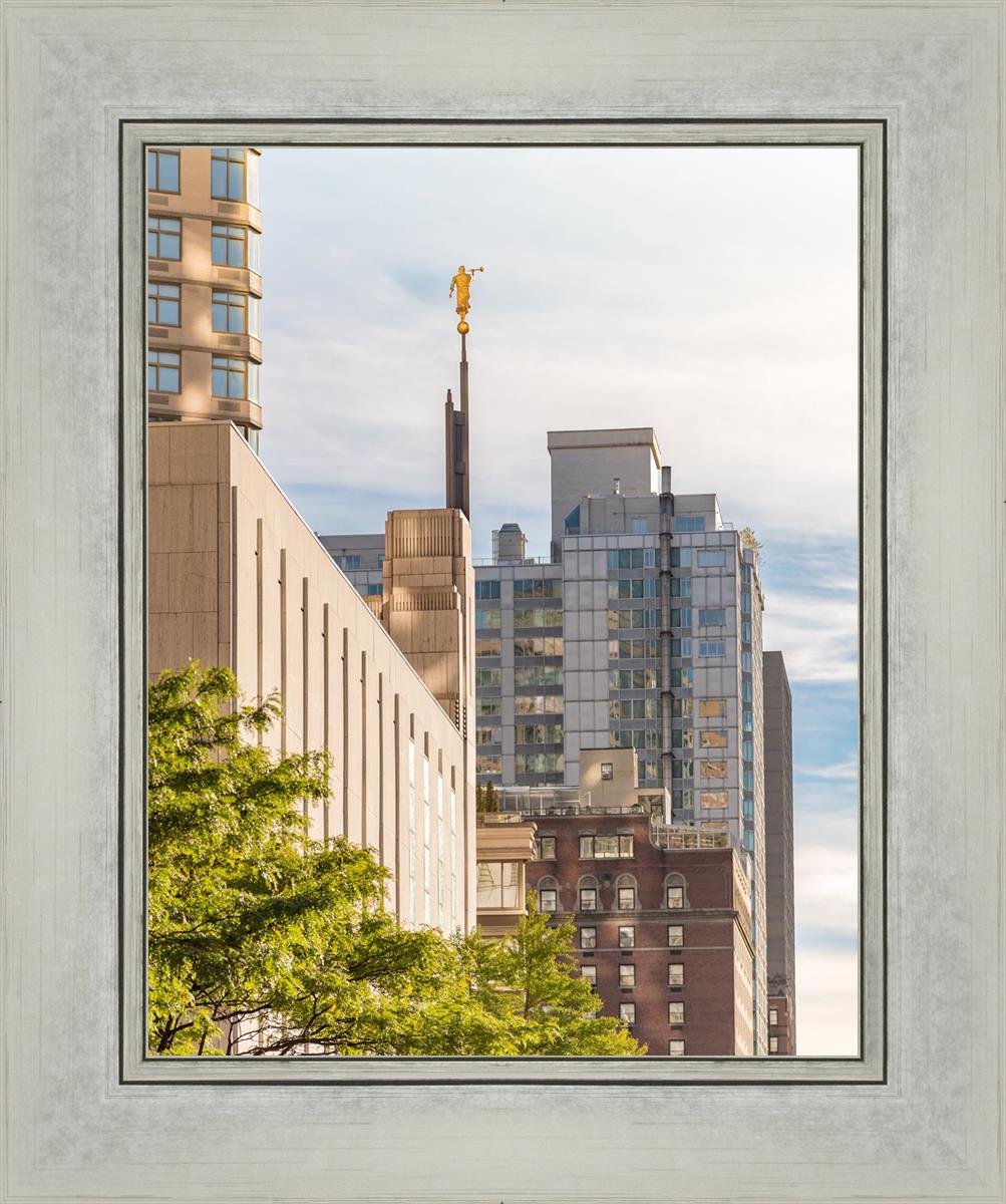 Manhattan Golden Vertical