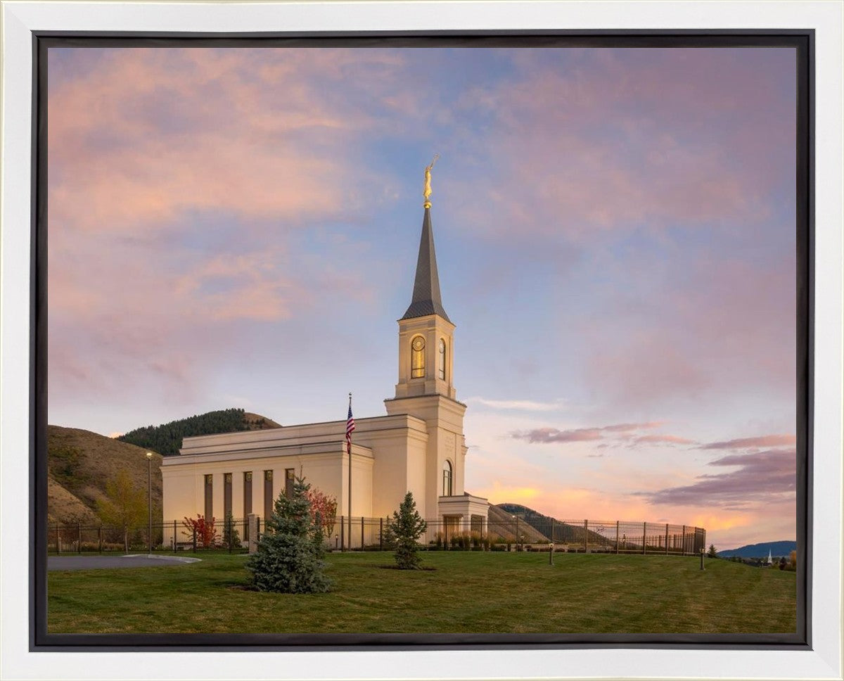 Star Valley Temple Peaceful Day