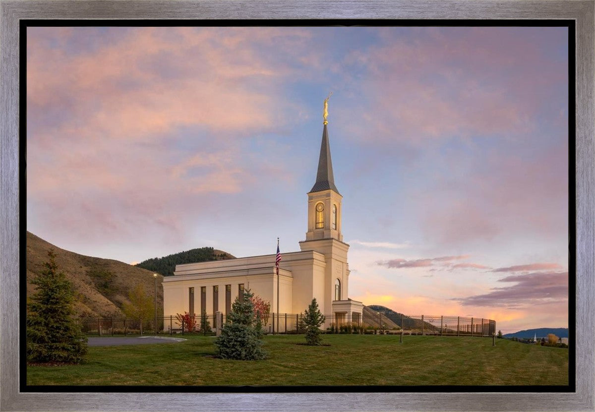 Star Valley Temple Peaceful Day