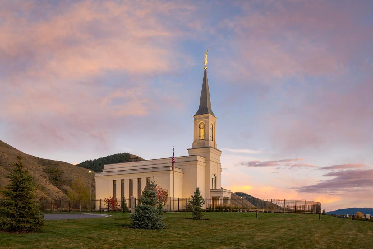 Star Valley Temple Peaceful Day