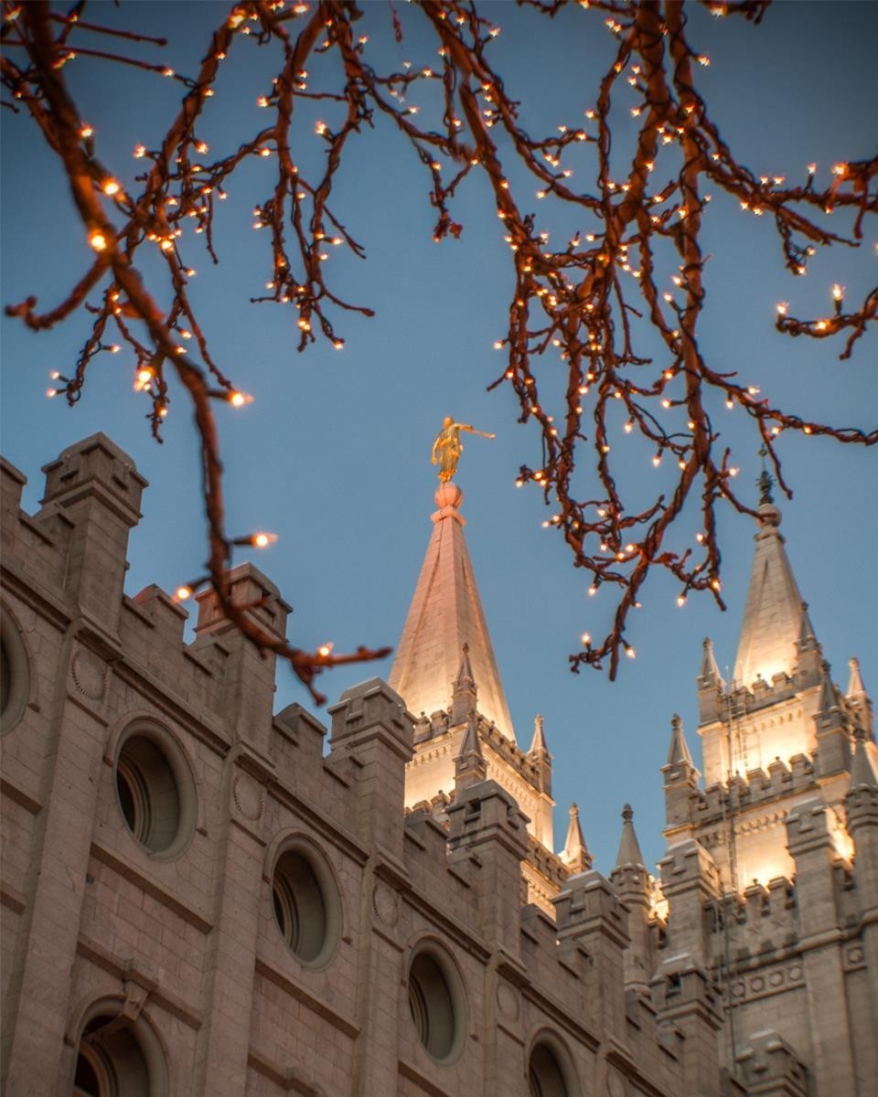 Salt Lake City Temple He Giveth Light Gallery Wrap