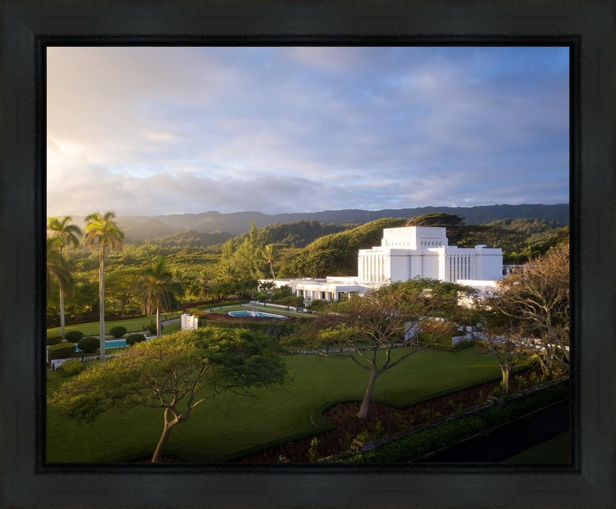 Laie Island Glow