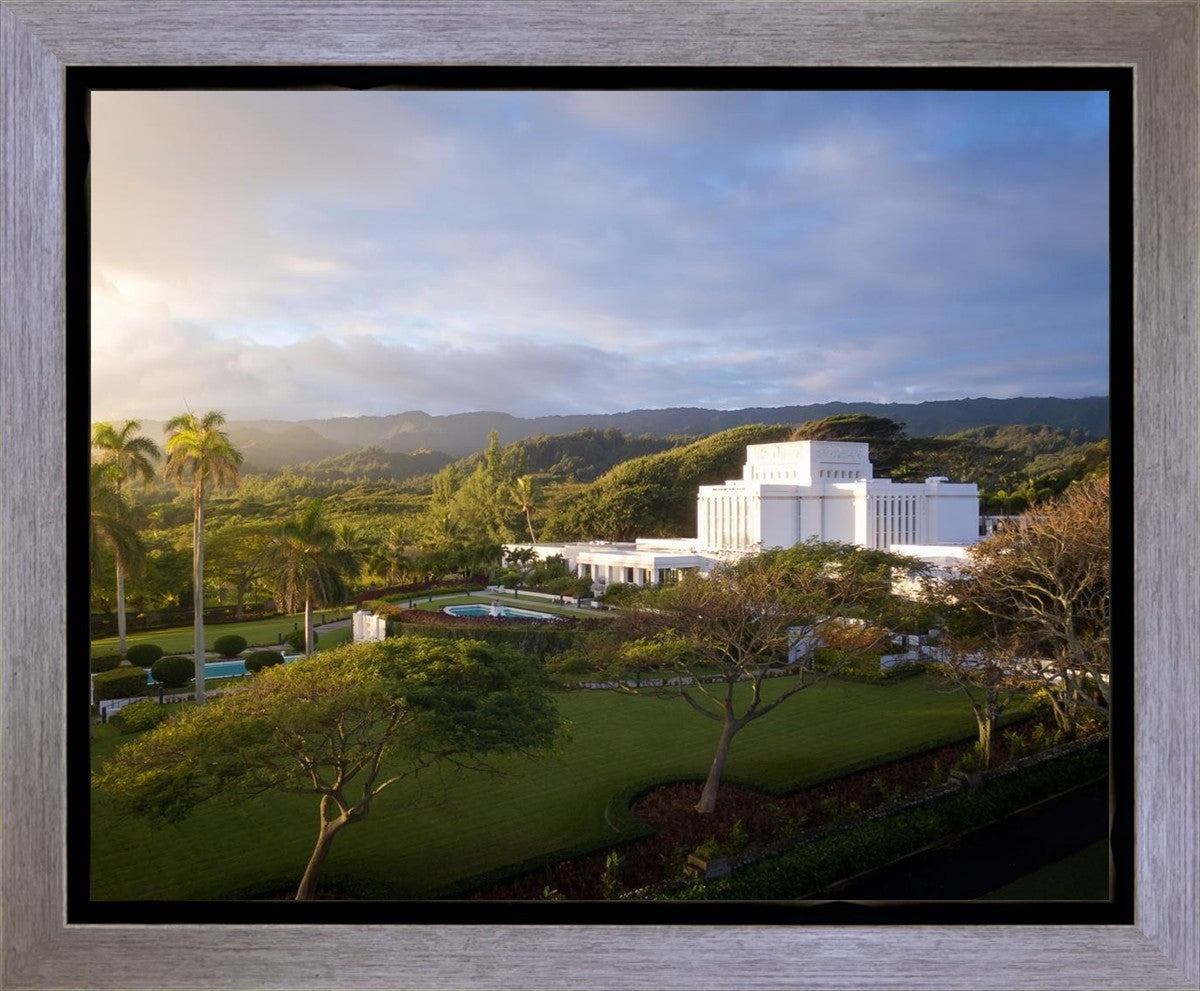 Laie Island Glow