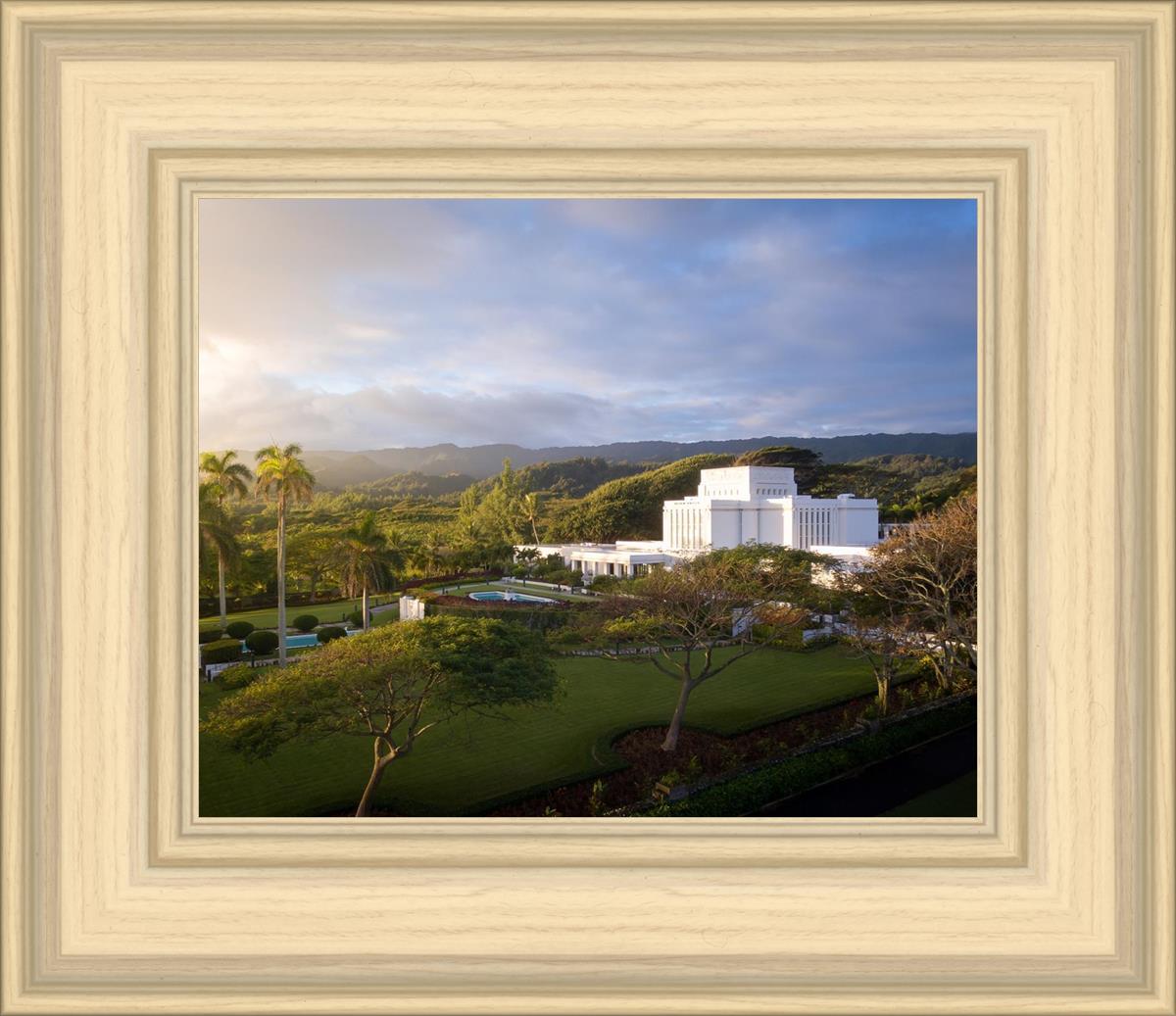 Laie Island Glow