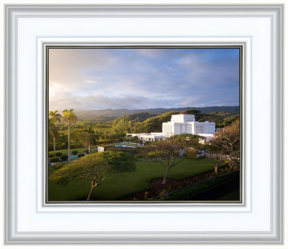 Laie Island Glow