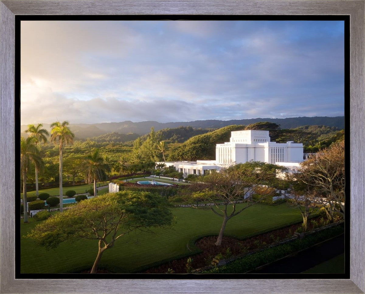 Laie Island Glow