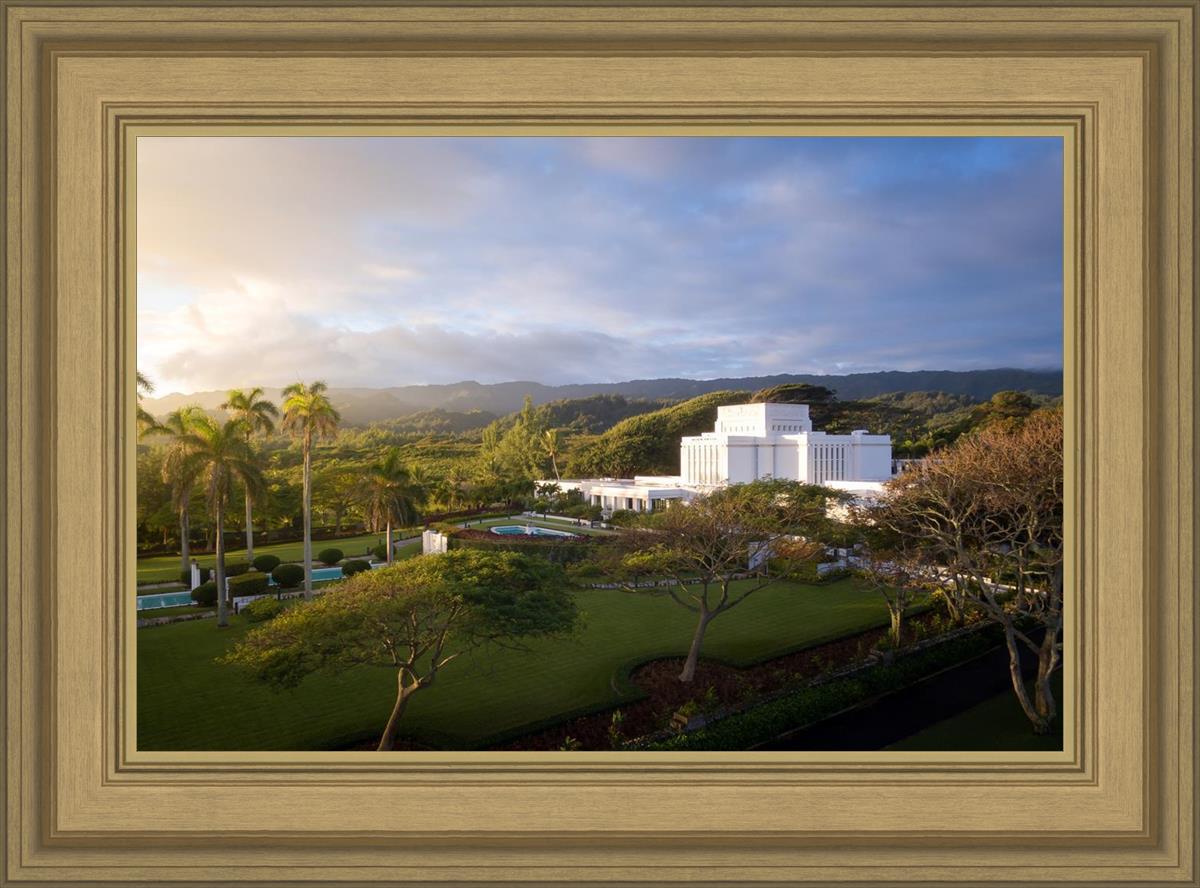 Laie Island Glow