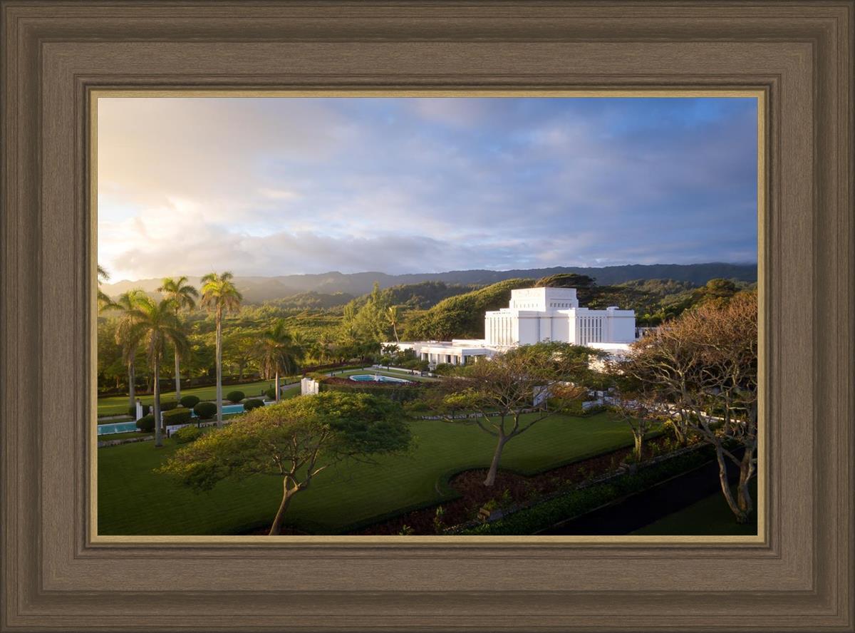 Laie Island Glow
