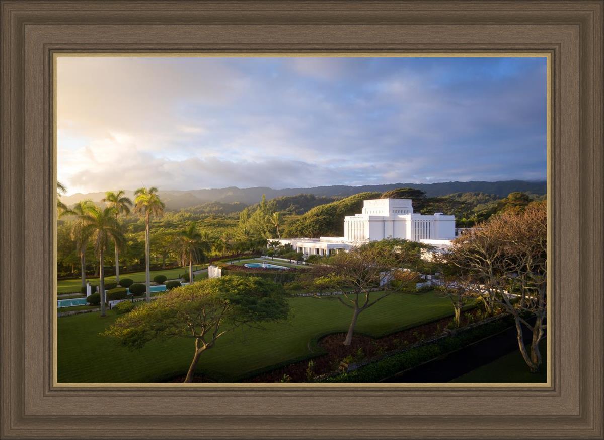Laie Island Glow
