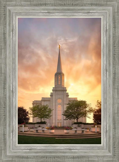 St. Louis Glory to God