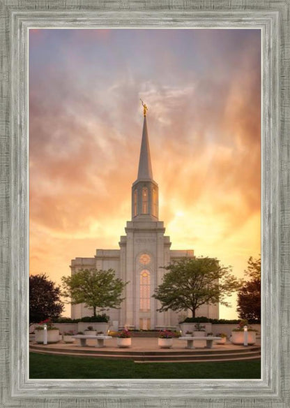 St. Louis Glory to God