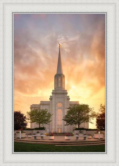 St. Louis Glory to God