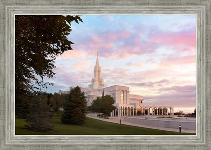 Bountiful Pastel Light