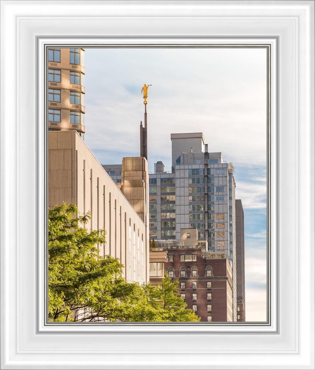 Manhattan Golden Vertical