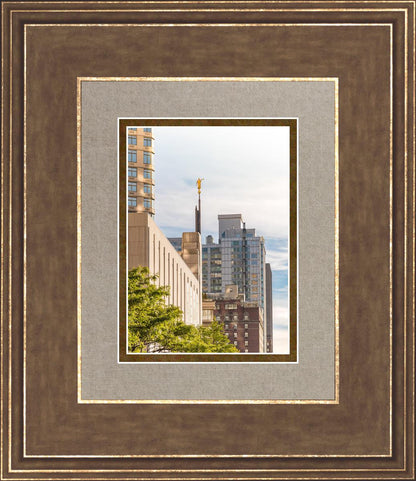 Manhattan Golden Vertical