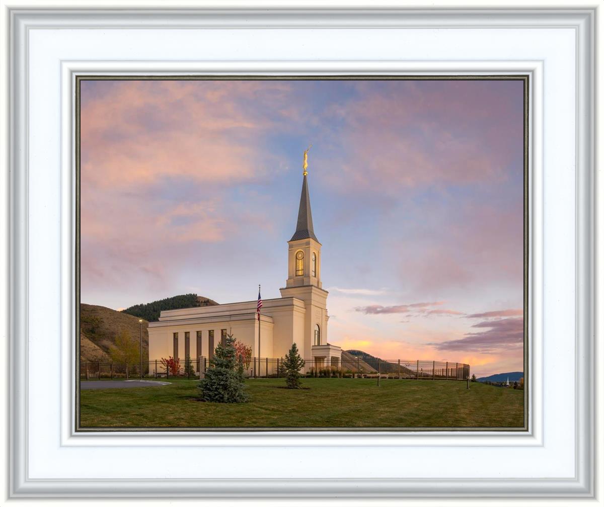 Star Valley Temple Peaceful Day