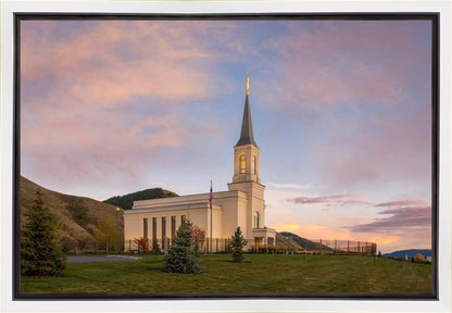 Star Valley Temple Peaceful Day
