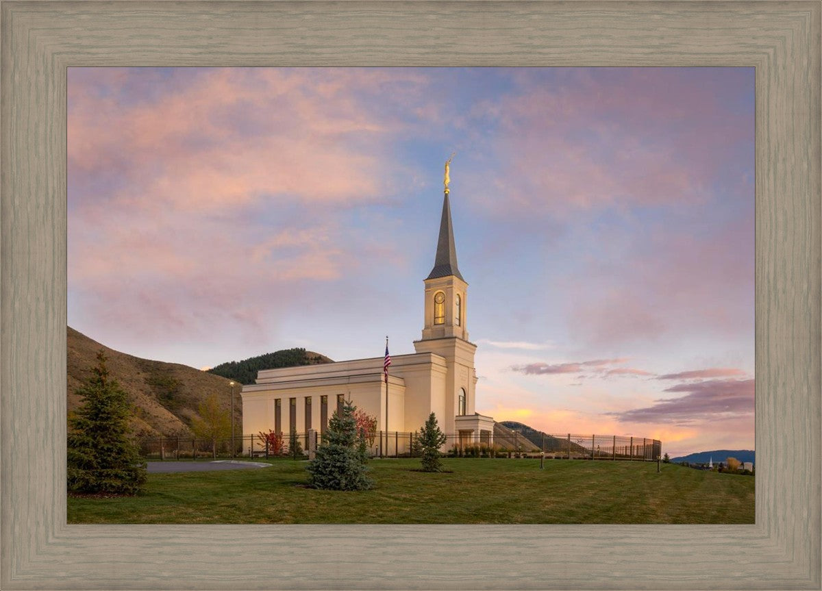 Star Valley Temple Peaceful Day