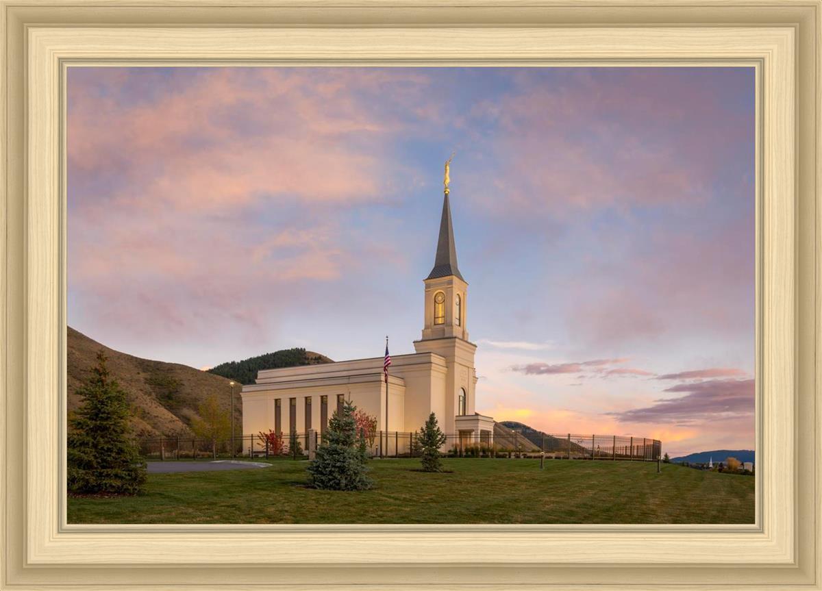 Star Valley Temple Peaceful Day