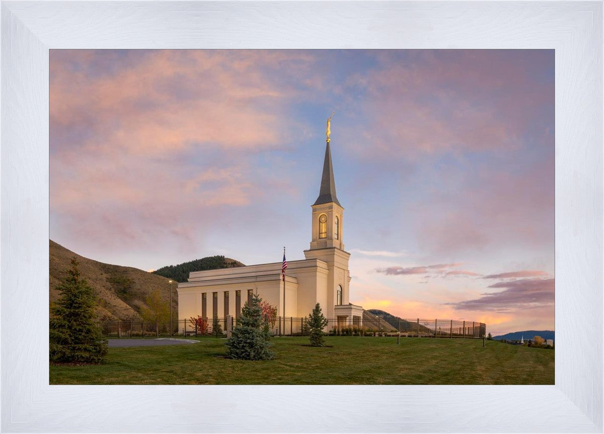 Star Valley Temple Peaceful Day