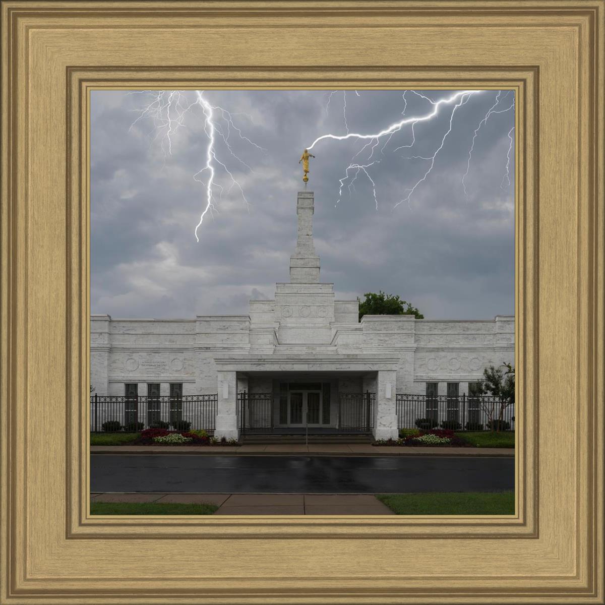 Nashville Temple Through The Storm