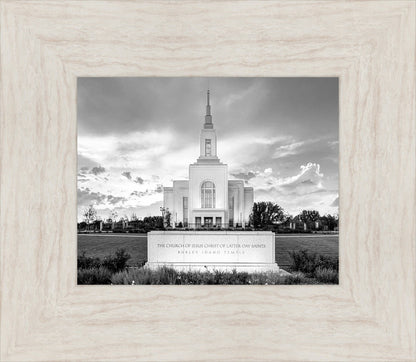 Burley Idaho Eternal - Black and White
