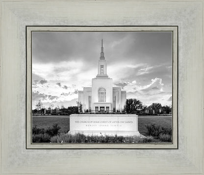 Burley Idaho Eternal - Black and White