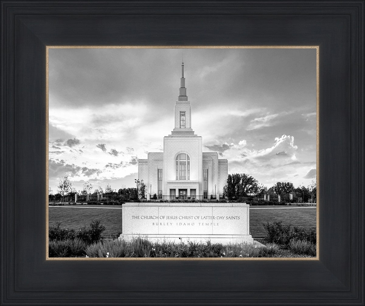 Burley Idaho Eternal - Black and White