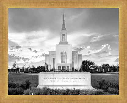 Burley Idaho Eternal - Black and White