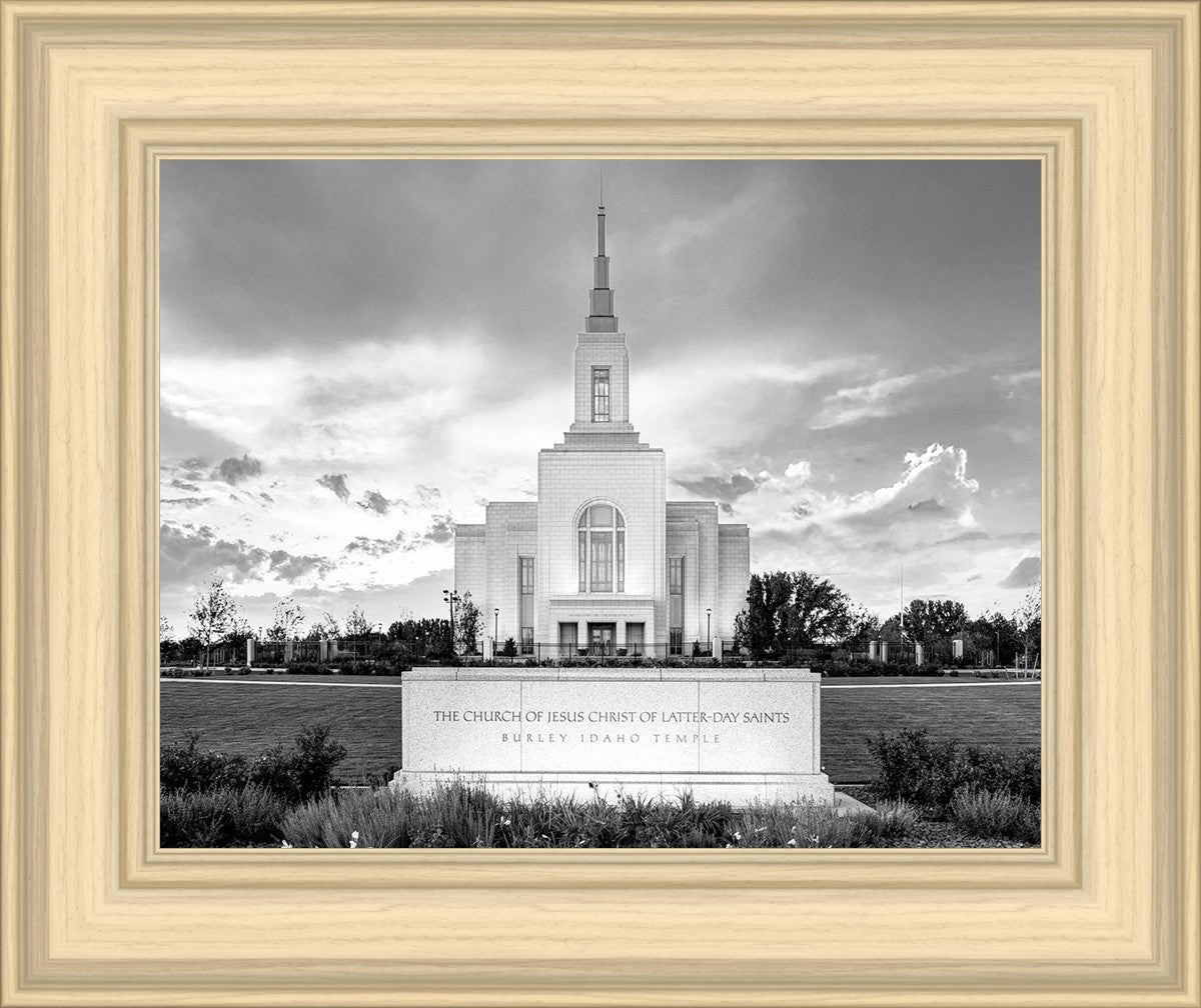 Burley Idaho Eternal - Black and White