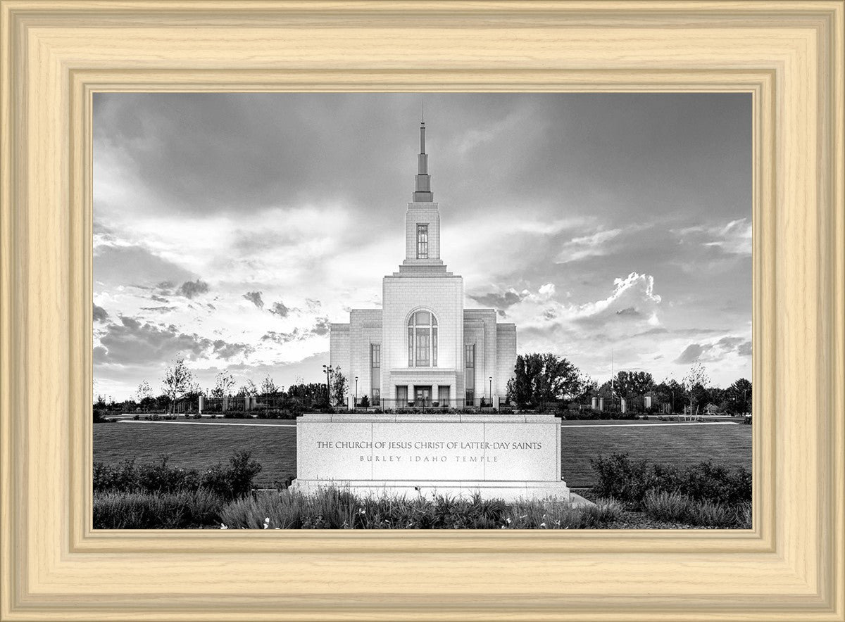 Burley Idaho Eternal - Black and White