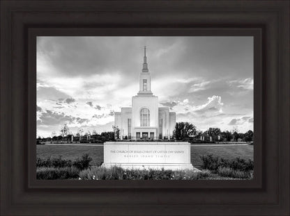 Burley Idaho Eternal - Black and White