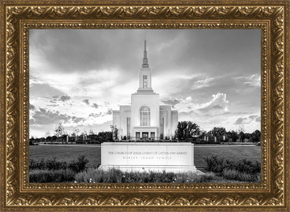 Burley Idaho Eternal - Black and White