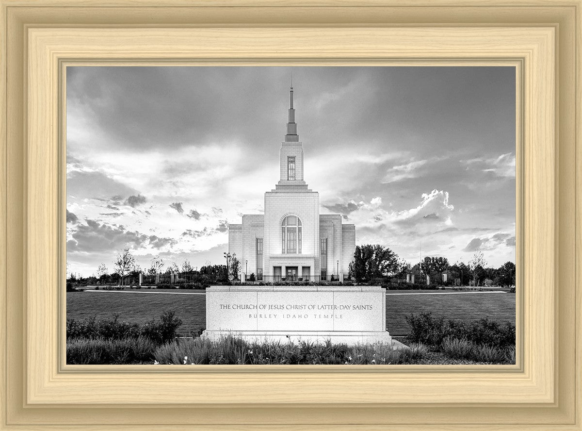 Burley Idaho Eternal - Black and White