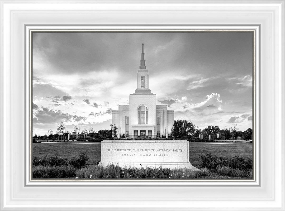 Burley Idaho Eternal - Black and White