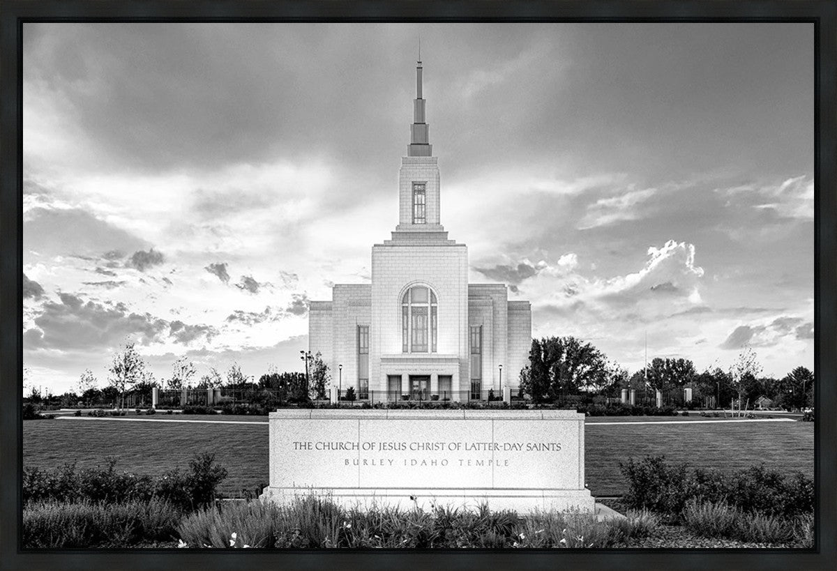 Burley Idaho Eternal - Black and White