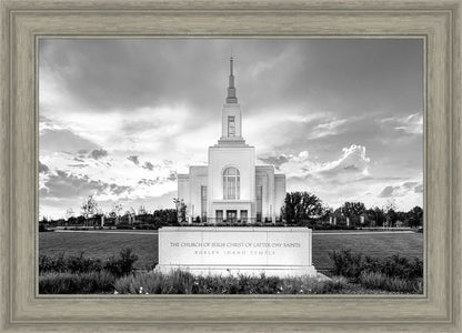 Burley Idaho Eternal - Black and White