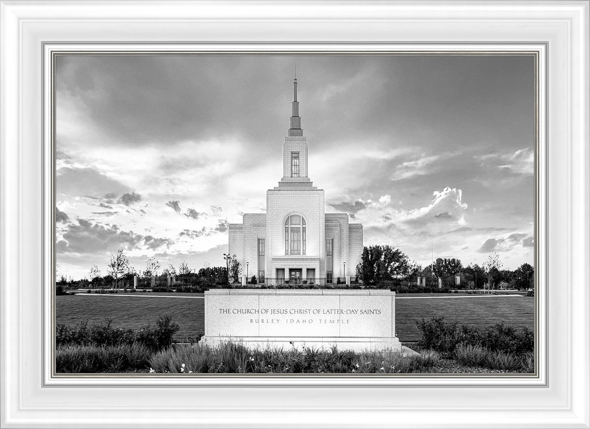 Burley Idaho Eternal - Black and White