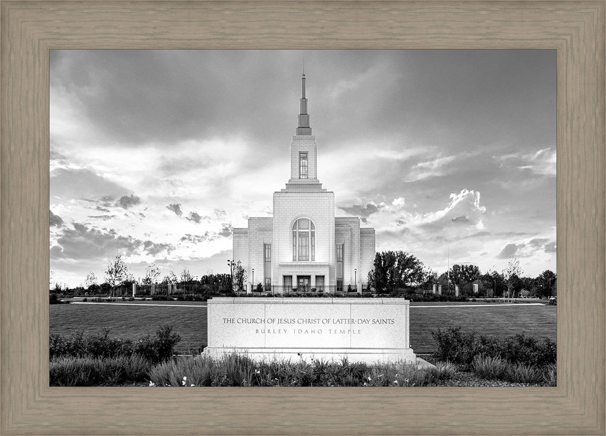 Burley Idaho Eternal - Black and White