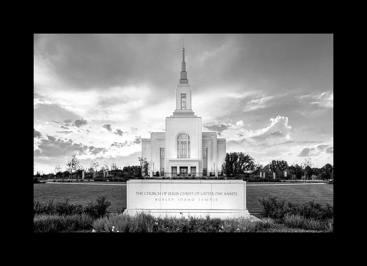 Burley Idaho Eternal - Black and White
