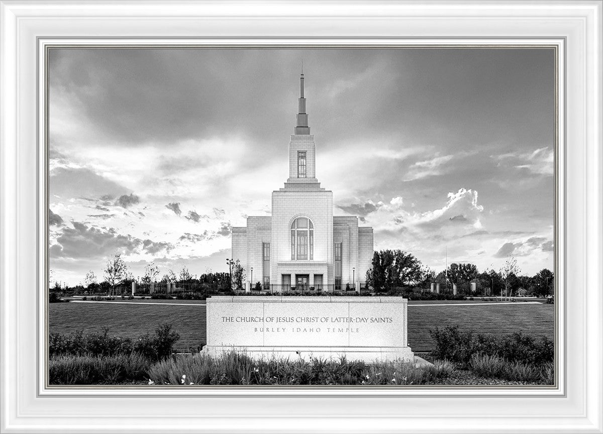 Burley Idaho Eternal - Black and White
