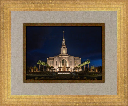 Red Cliffs Utah As Night Falls