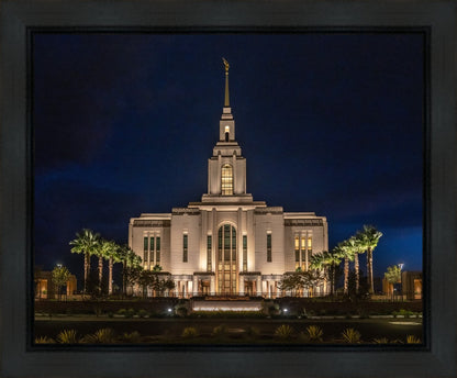 Red Cliffs Utah As Night Falls