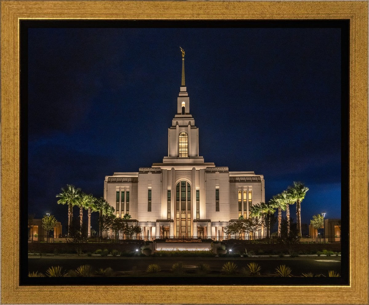 Red Cliffs Utah As Night Falls