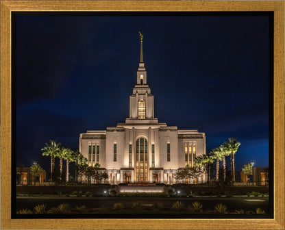 Red Cliffs Utah As Night Falls