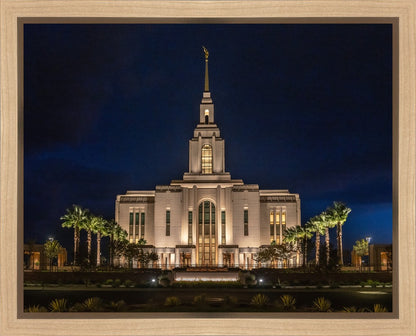 Red Cliffs Utah As Night Falls