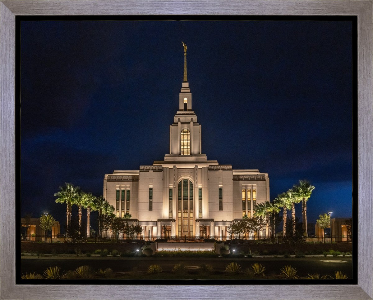 Red Cliffs Utah As Night Falls