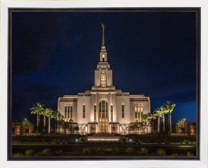 Red Cliffs Utah As Night Falls